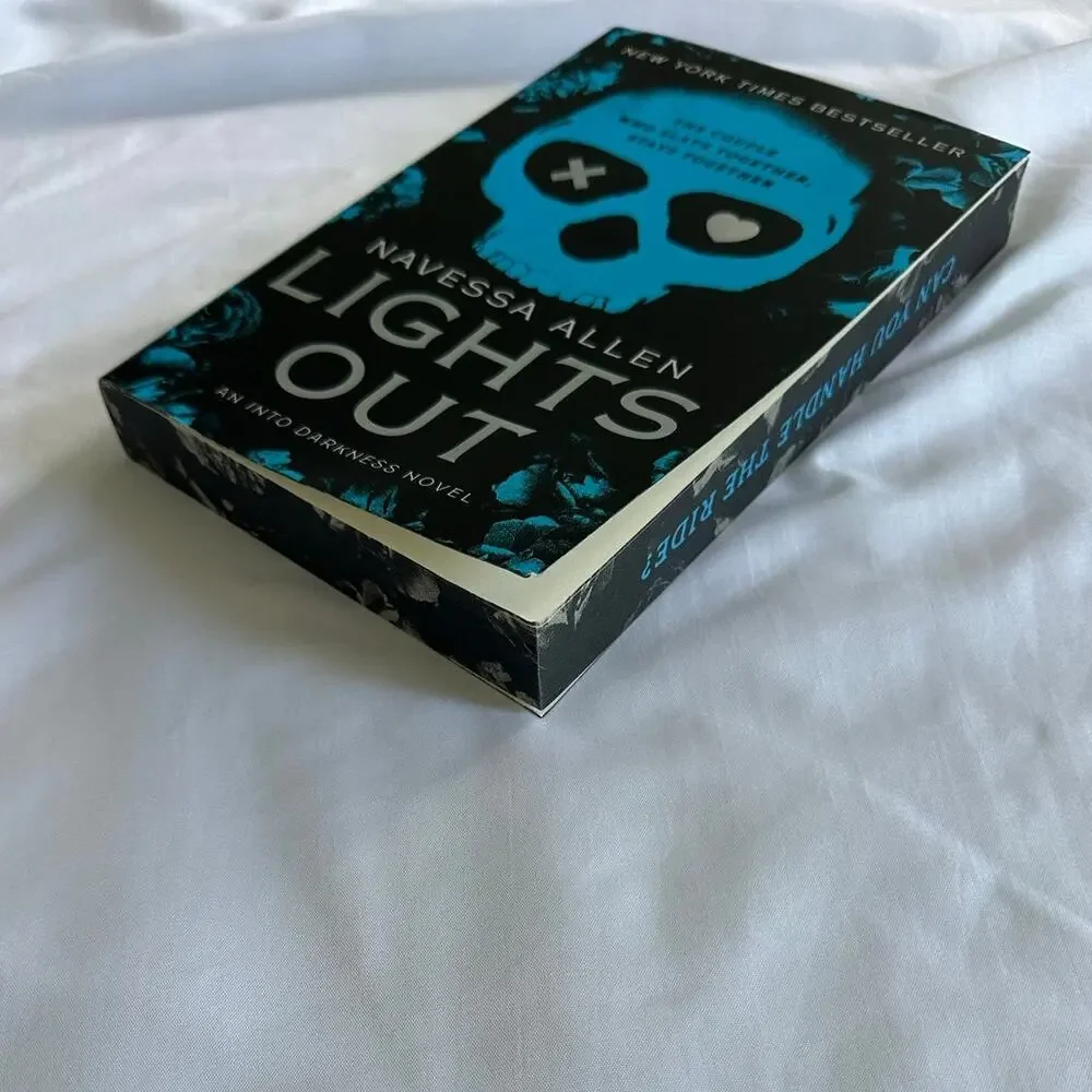 *Signed* Barnes & Noble Special Edition Lights Out By Navessa Allen